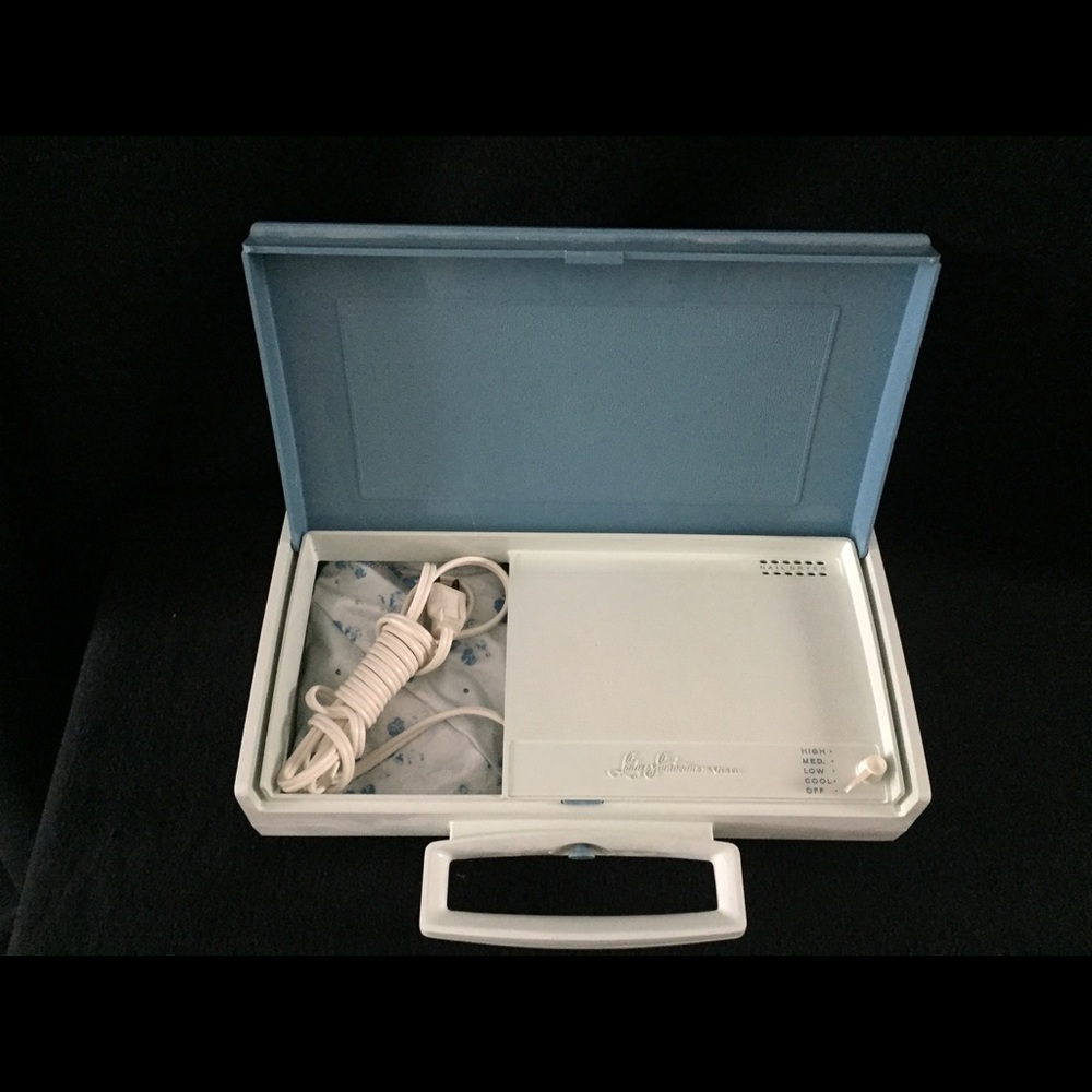 Vintage lady Sunbeam vista portable hairdryer